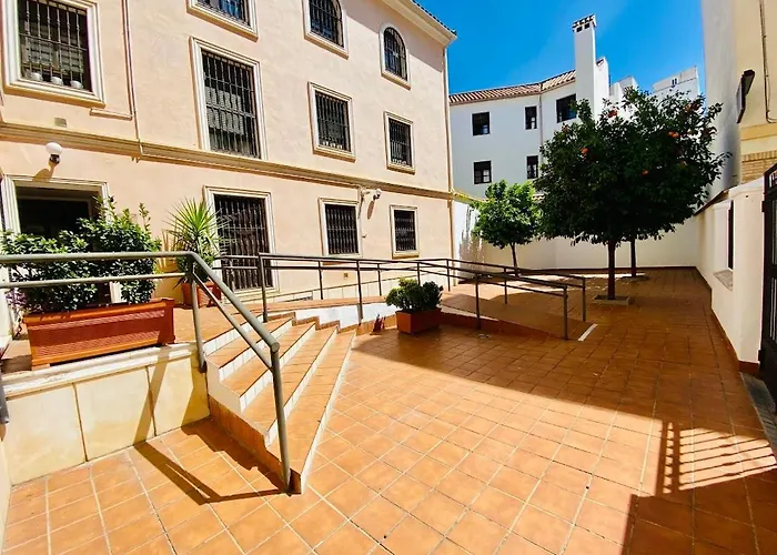 Calle Perez De Castro