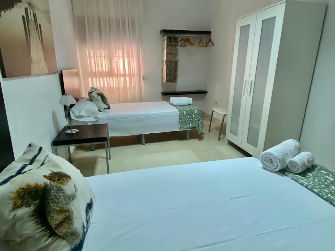 Apartament Calle Perez De Castro *